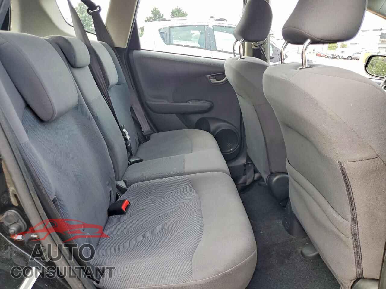 HONDA FIT 2013 - JHMGE8H37DC031441