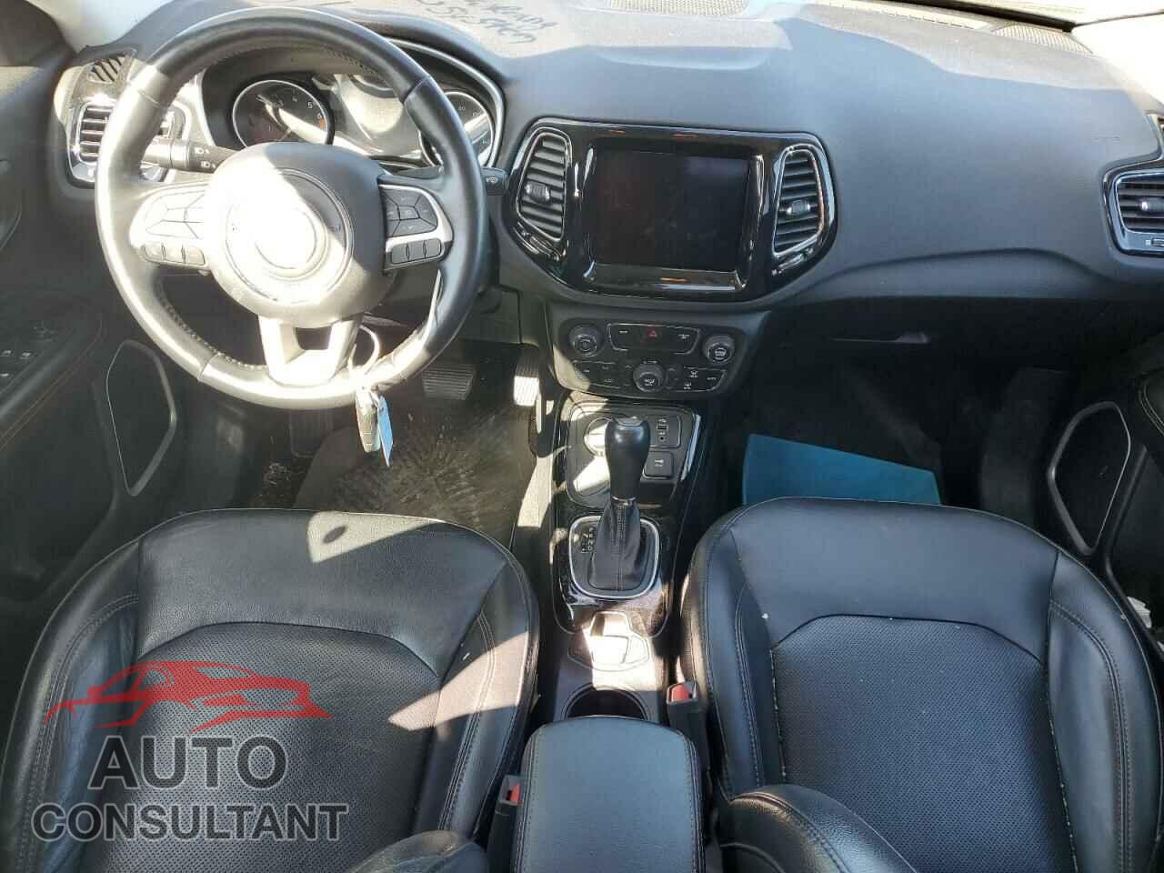 JEEP COMPASS 2018 - 3C4NJDCB8JT280939