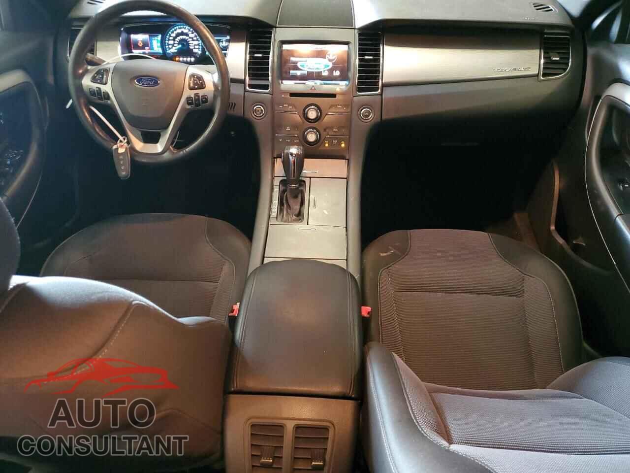FORD TAURUS 2015 - 1FAHP2E84FG142804