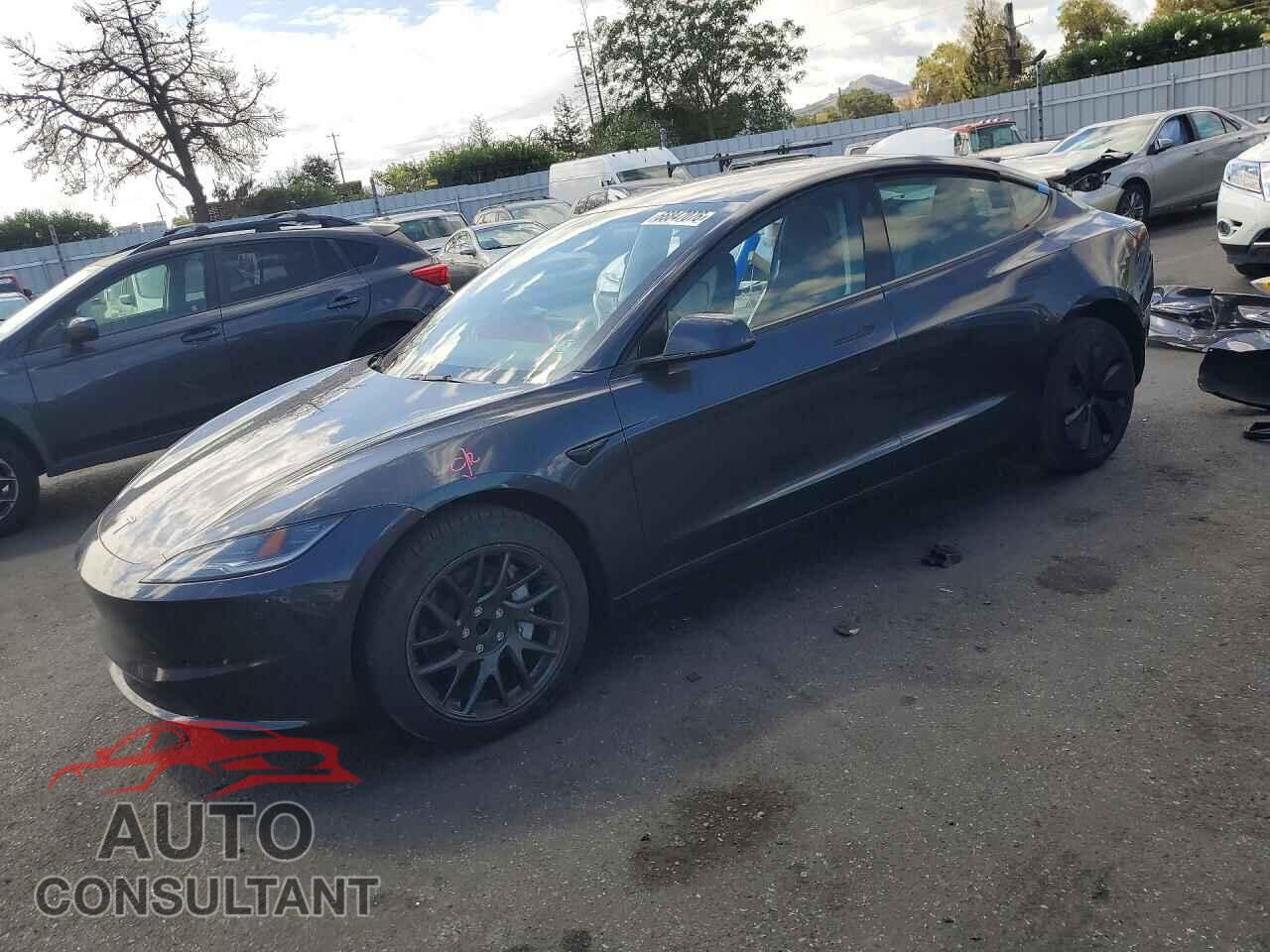 TESLA MODEL 3 2024 - 5YJ3E1EA7RF825621