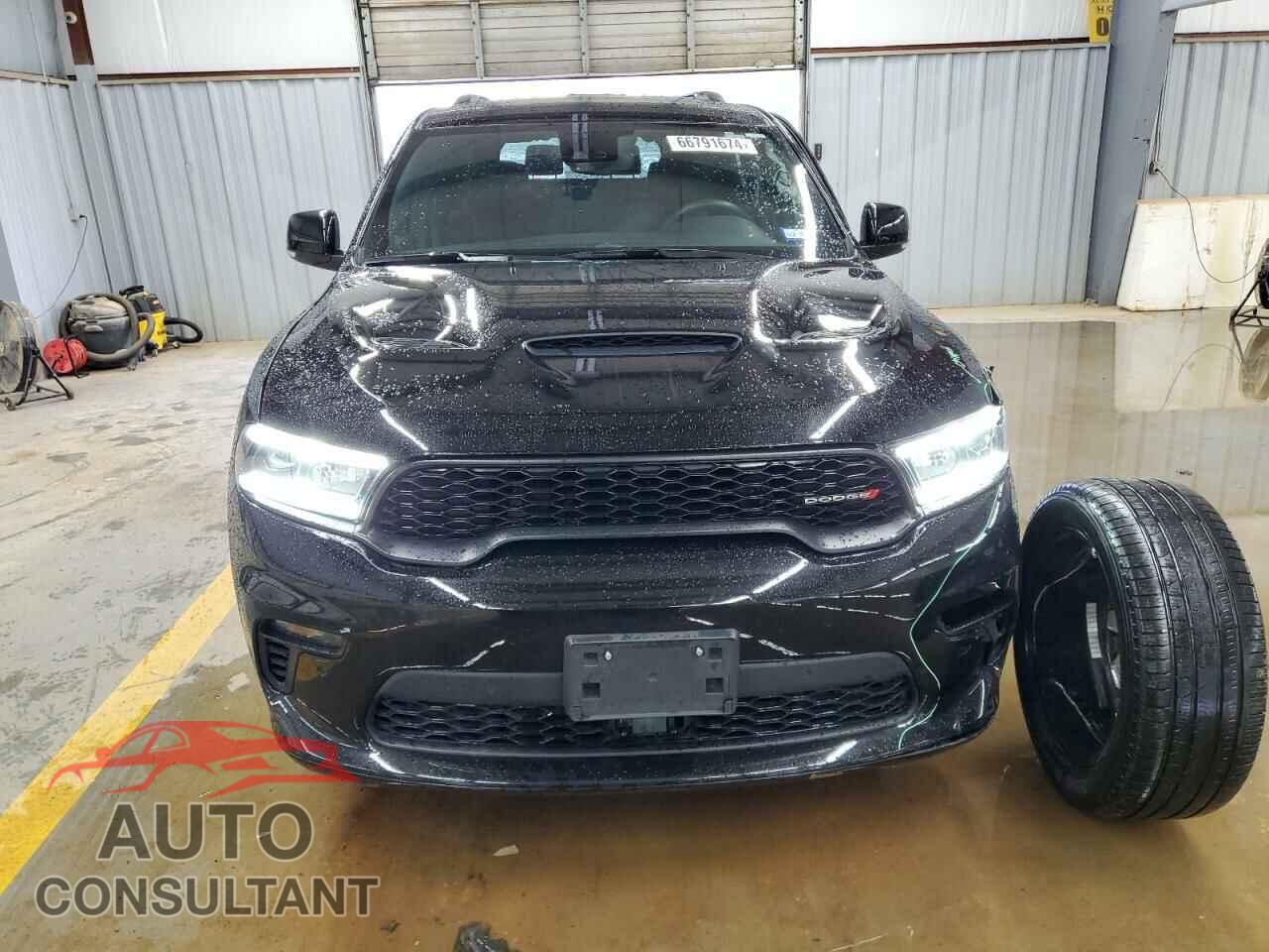 DODGE DURANGO 2023 - 1C4SDHCT5PC557755