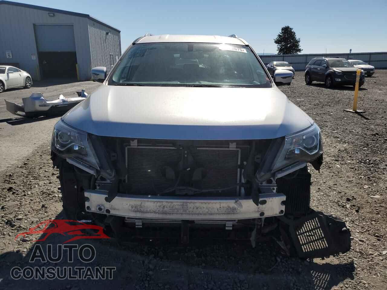 NISSAN PATHFINDER 2017 - 5N1DR2MM1HC647206