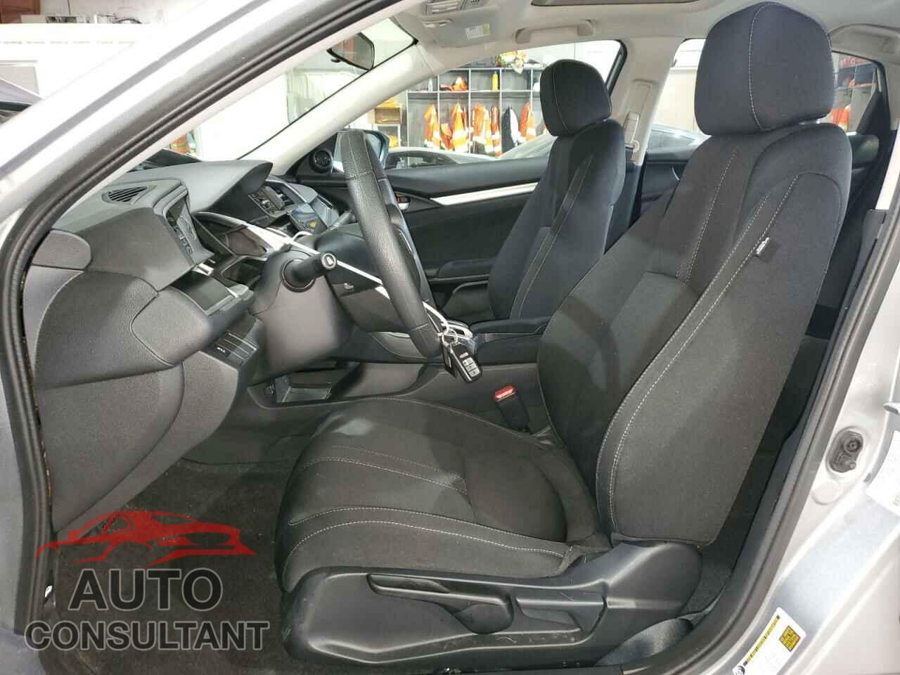 HONDA CIVIC 2017 - 19XFC2F78HE228803