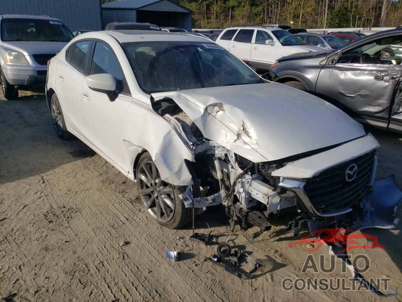 MAZDA 3 2018 - 3MZBN1V35JM267780