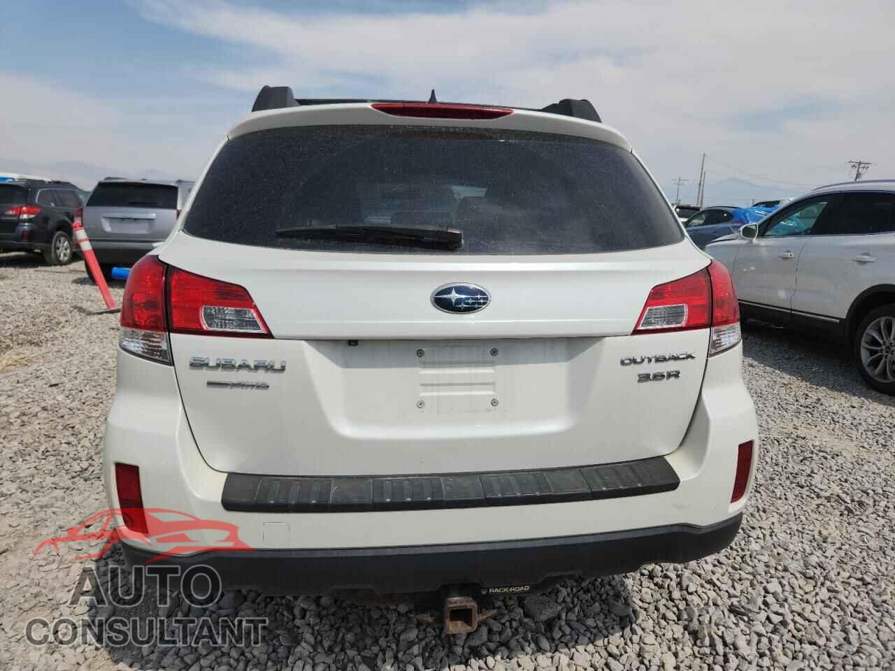 SUBARU OUTBACK 2014 - 4S4BRDLC2E2273637