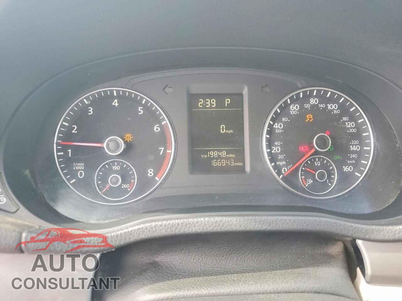 VOLKSWAGEN PASSAT 2014 - 1VWAT7A33EC025703