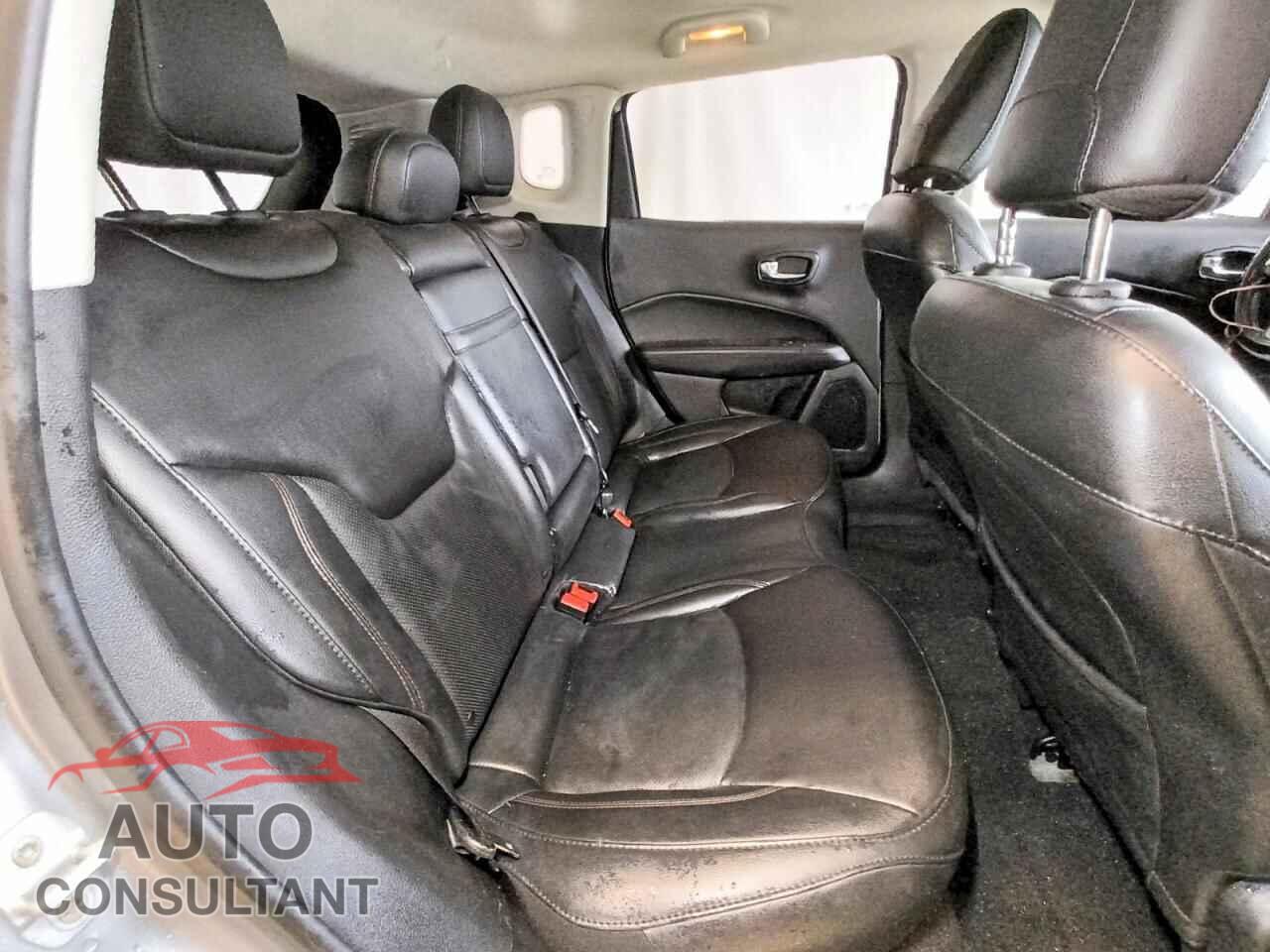 JEEP COMPASS 2019 - 3C4NJCCB8KT819376