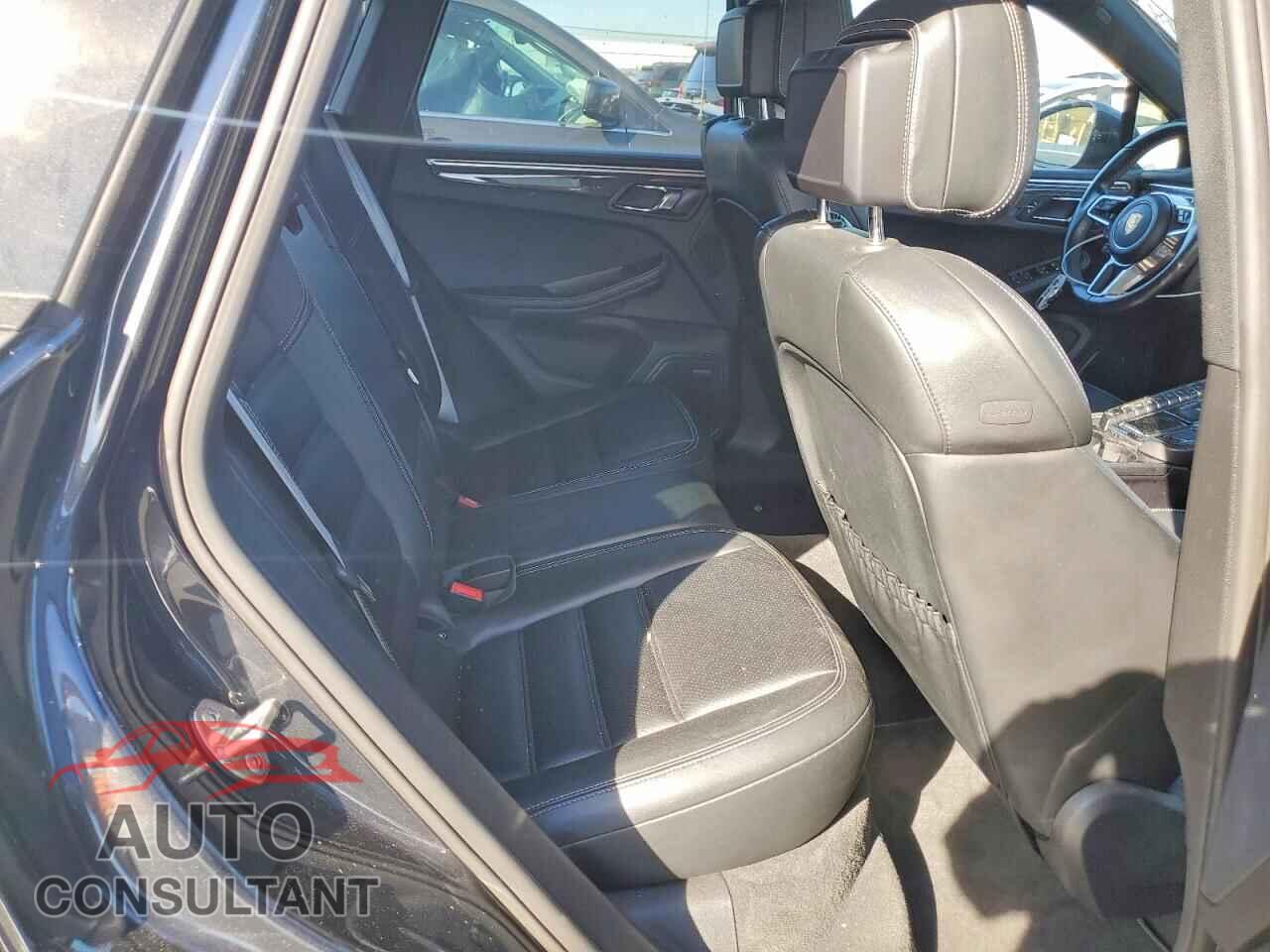 PORSCHE MACAN 2018 - WP1AG2A57JLB61241