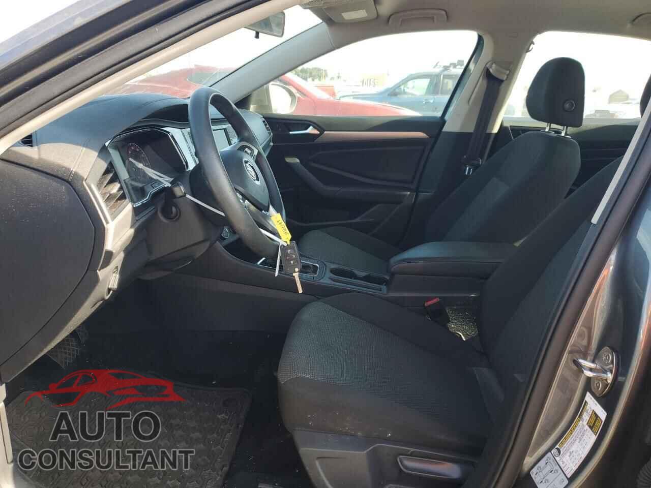 VOLKSWAGEN JETTA 2019 - 3VWC57BU8KM181532