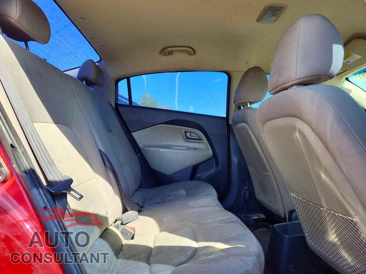 KIA RIO 2017 - KNADM4A31H6048313