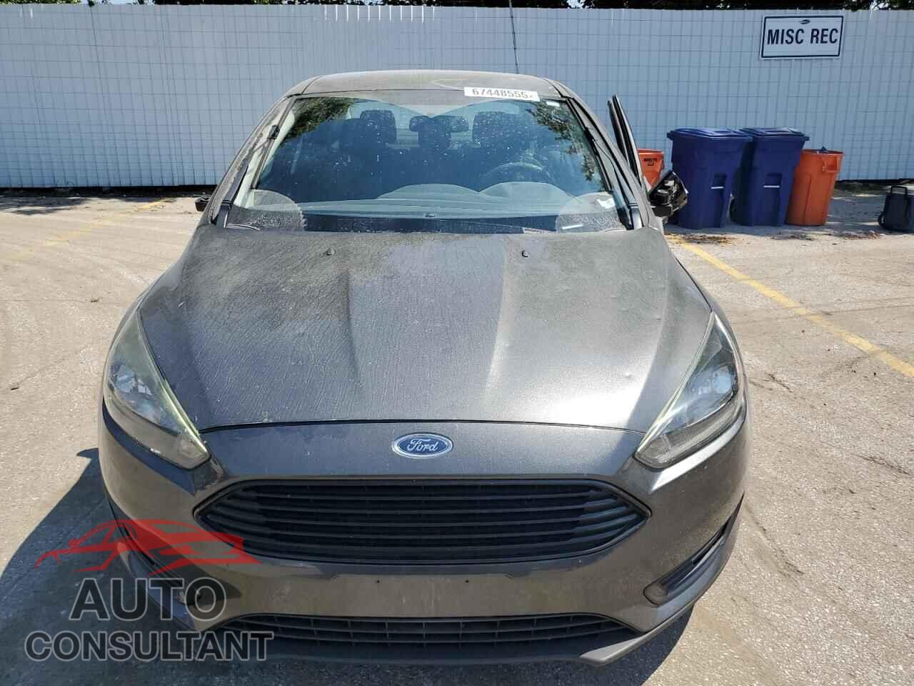 FORD FOCUS 2017 - 1FADP3FE5HL263392