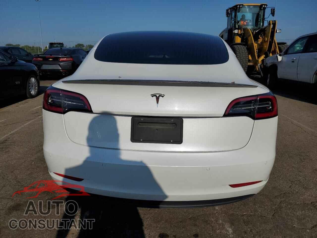 TESLA MODEL 3 2020 - 5YJ3E1EA5LF660482