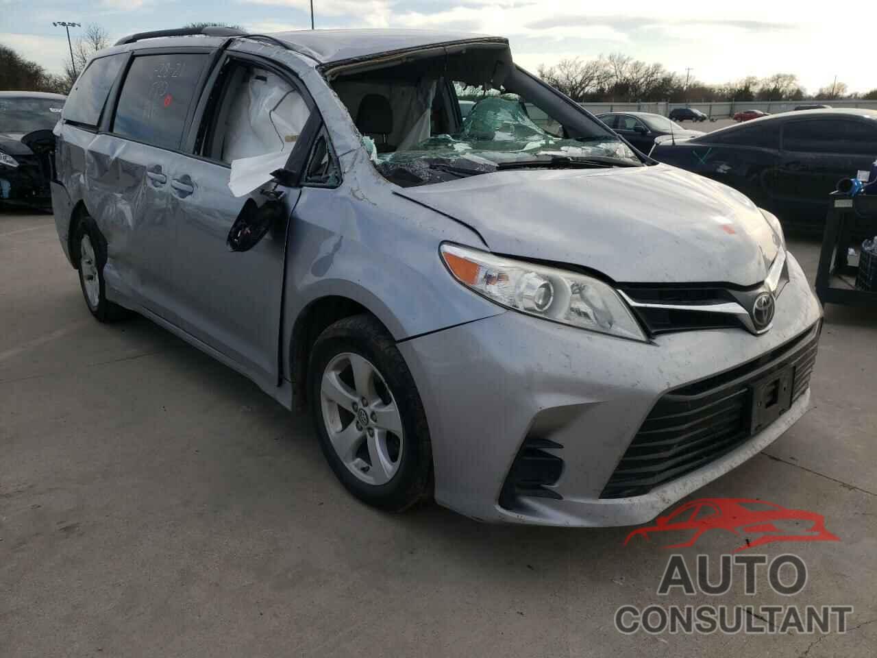 TOYOTA SIENNA 2018 - 5TDKZ3DCXJS911617