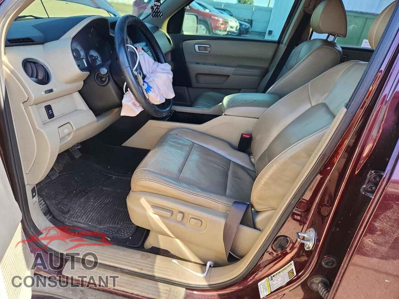 HONDA PILOT 2011 - 5FNYF4H53BB050114