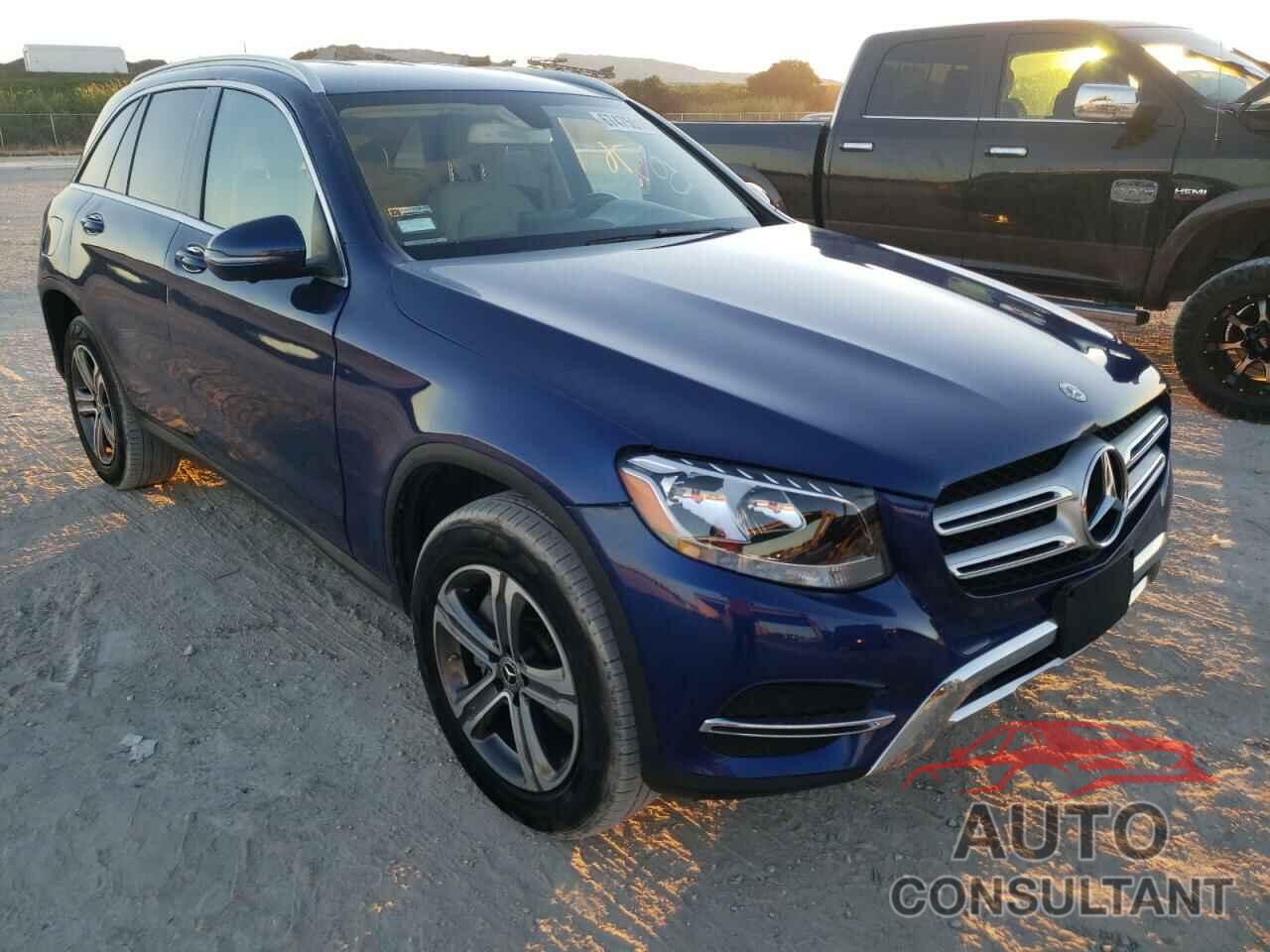 MERCEDES-BENZ GLC-CLASS 2018 - WDC0G4JB7JV030811