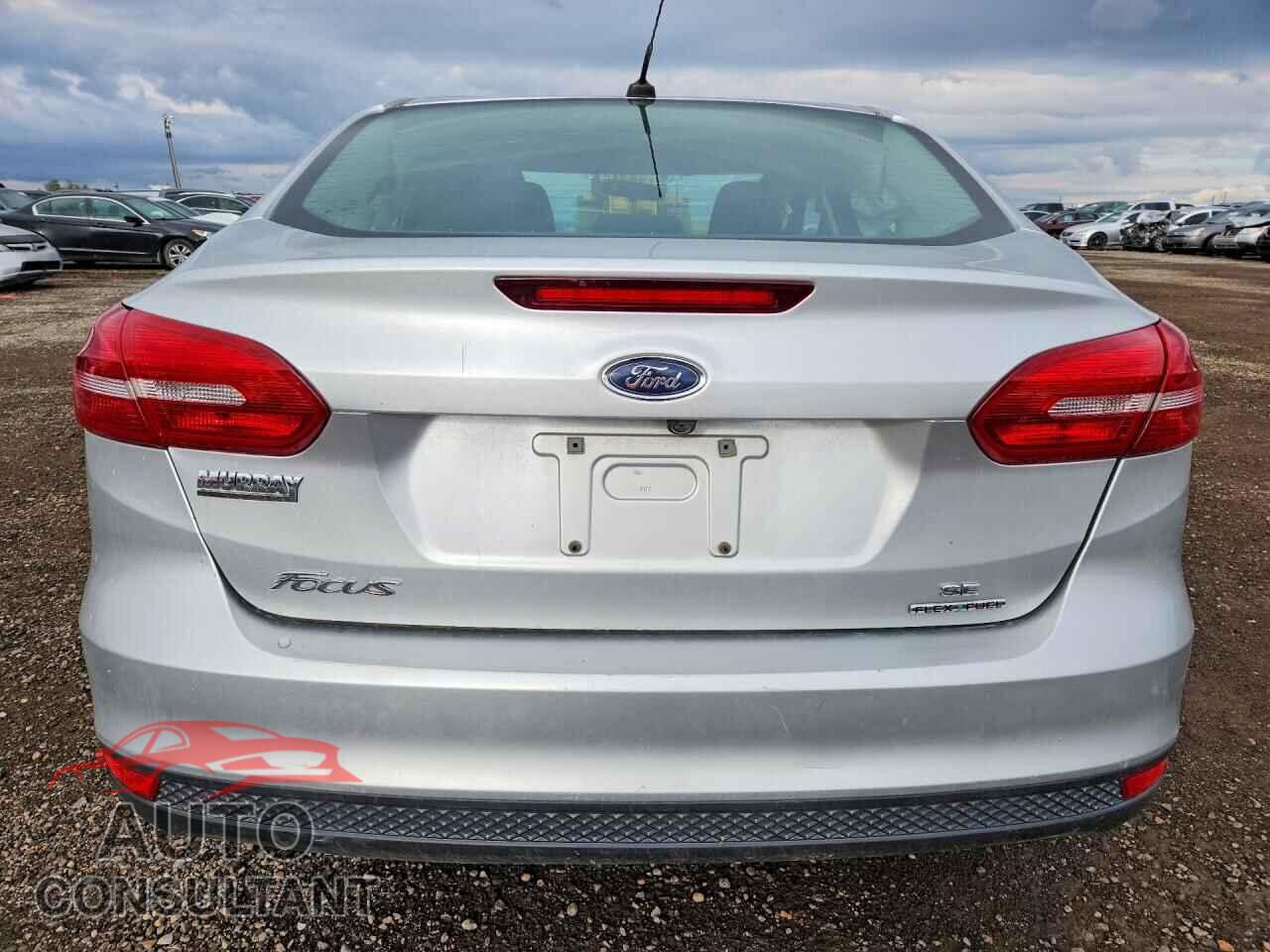 FORD FOCUS 2016 - 1FADP3F23GL223235