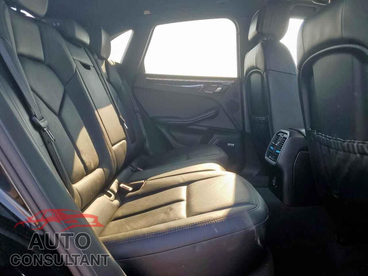PORSCHE MACAN 2017 - WP1AA2A55HLB83833