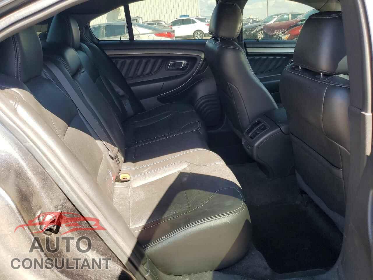 FORD TAURUS 2015 - 1FAHP2E89FG104307