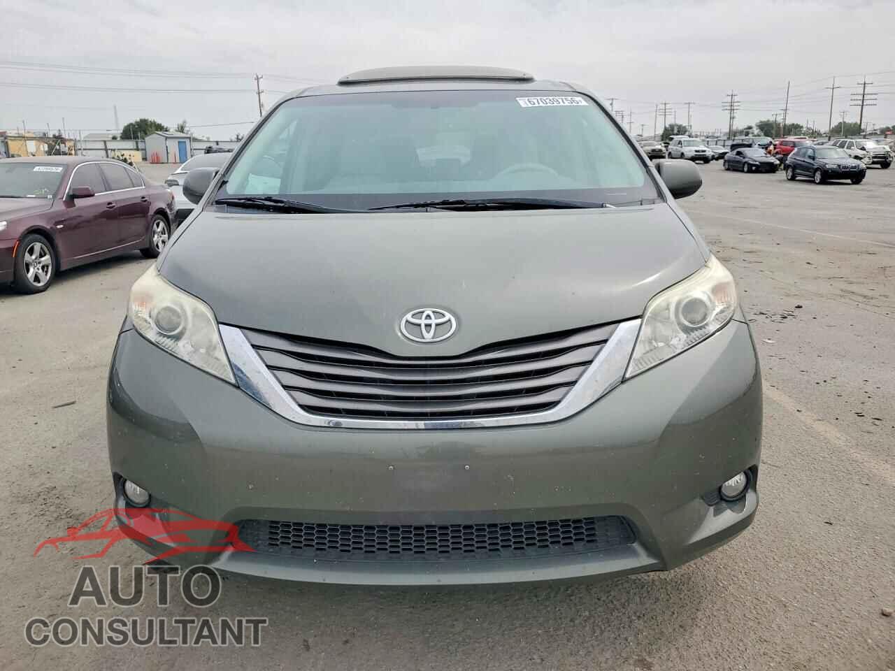 TOYOTA SIENNA 2011 - 5TDYK3DC2BS099634