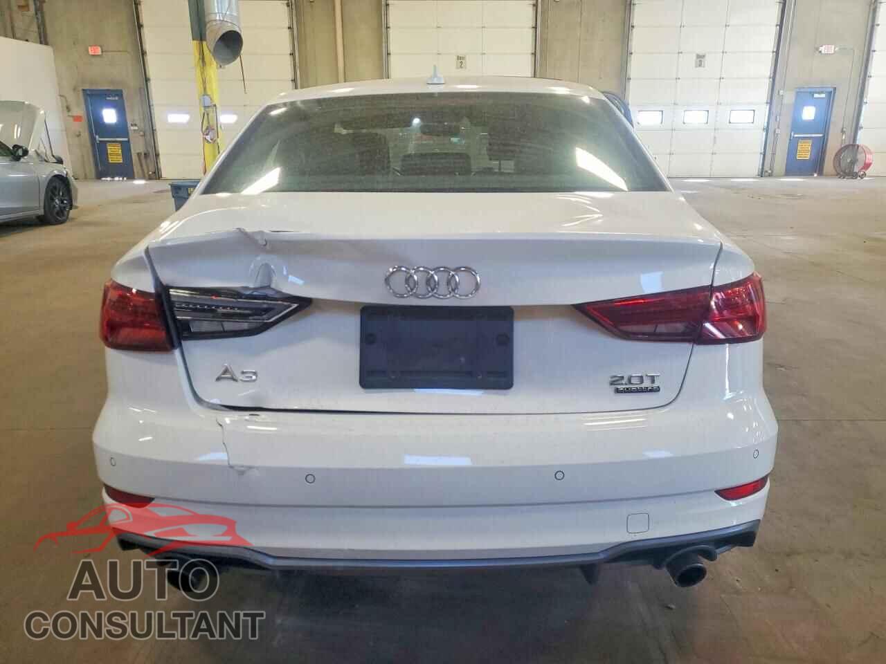 AUDI A3 2018 - WAUJ8GFF5J1040407