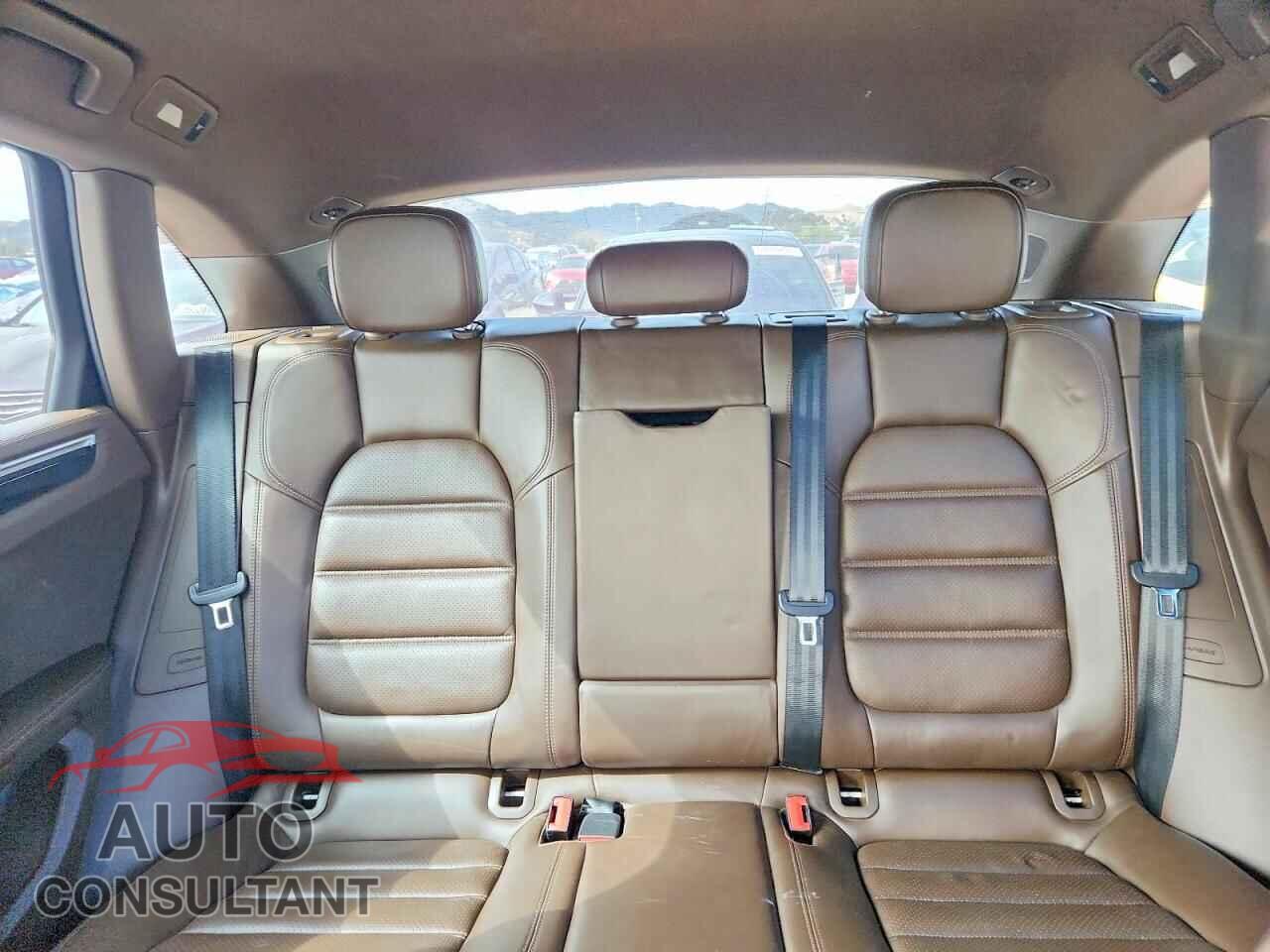 PORSCHE MACAN 2016 - WP1AB2A56GLB49413
