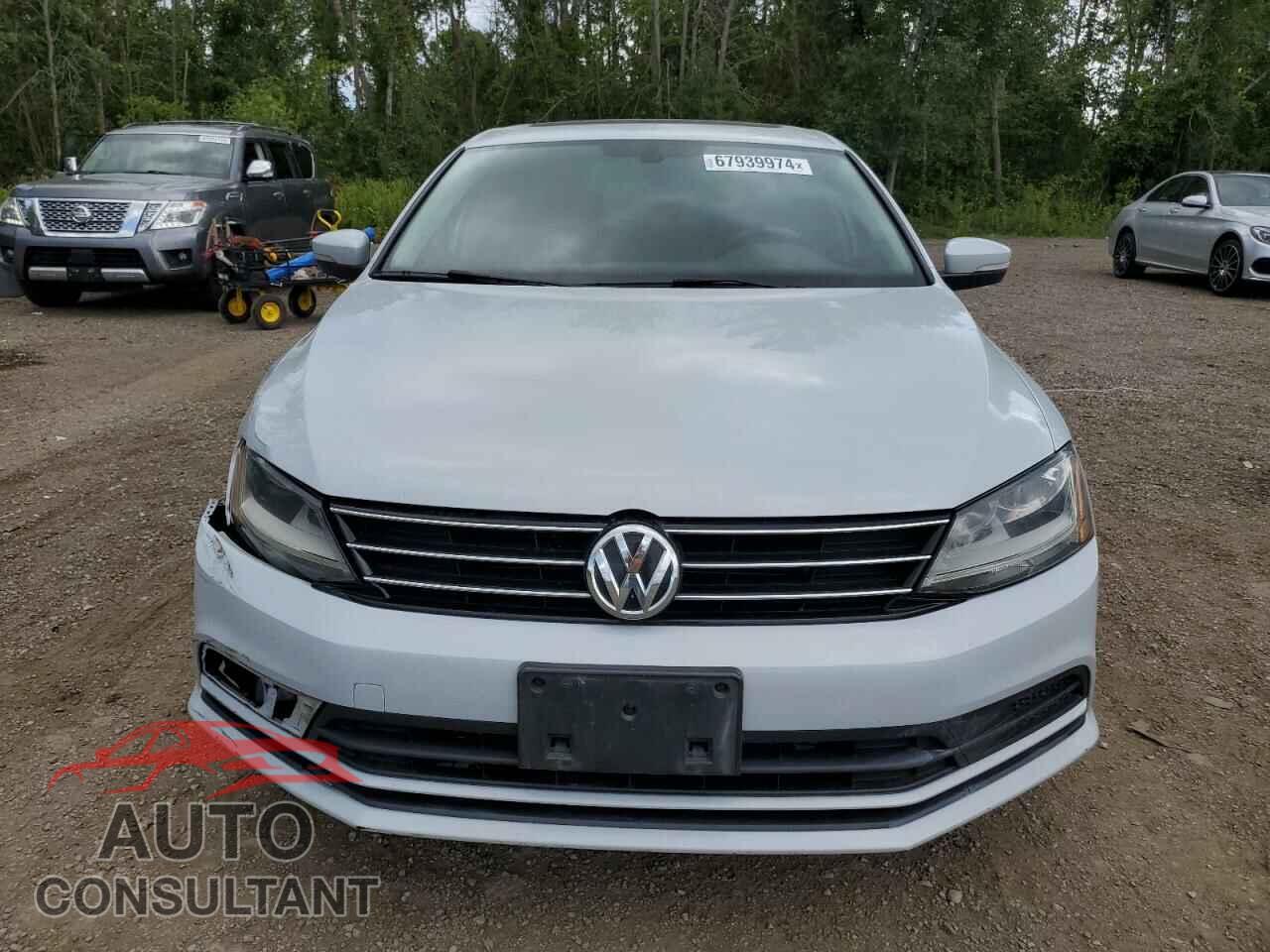 VOLKSWAGEN JETTA 2017 - 3VWDB7AJ5HM393916