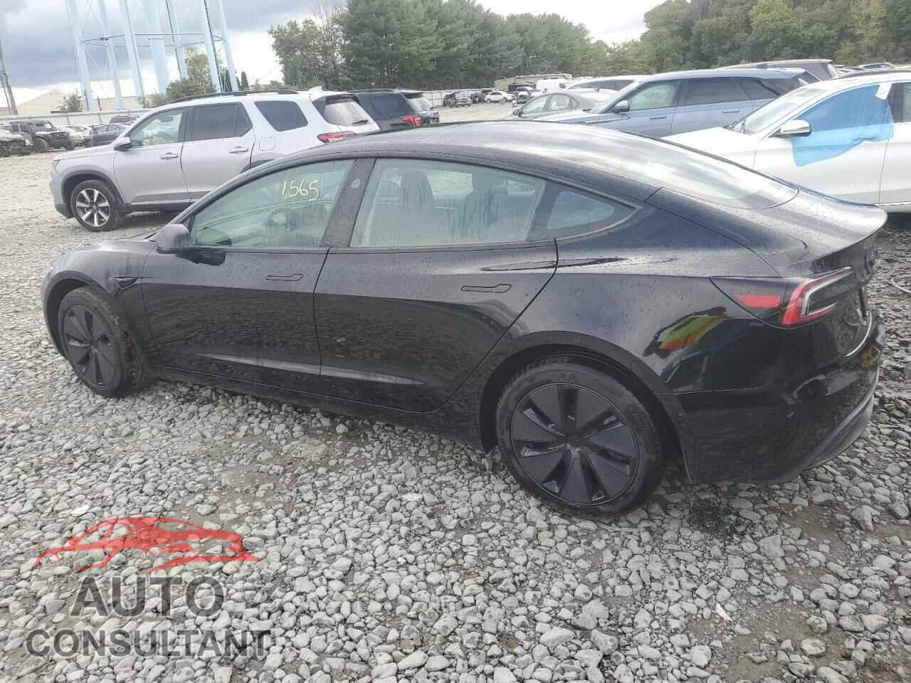 TESLA MODEL 3 2024 - 5YJ3E1EA9RF721793