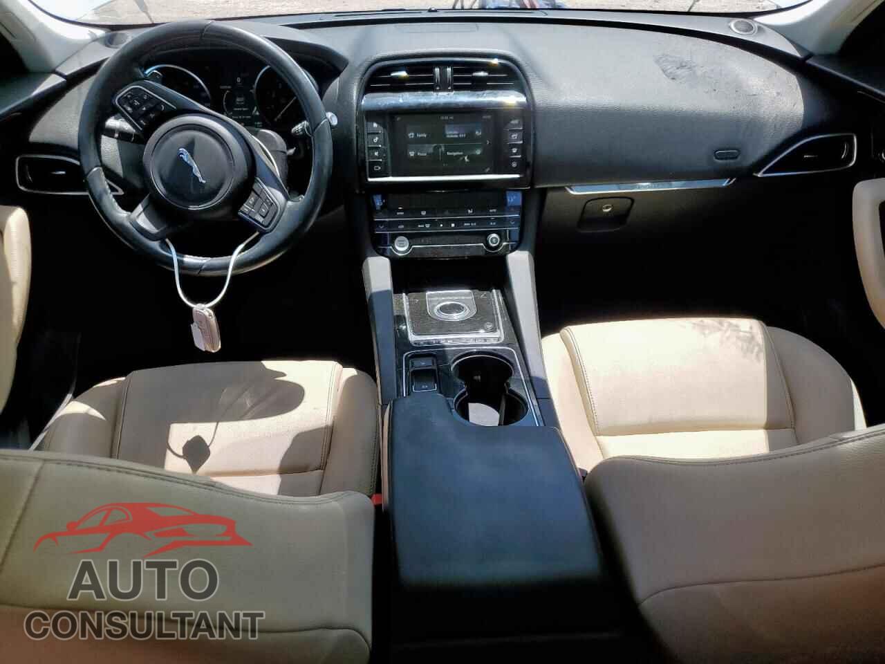 JAGUAR F-PACE 2017 - SADCJ2BVXHA087222