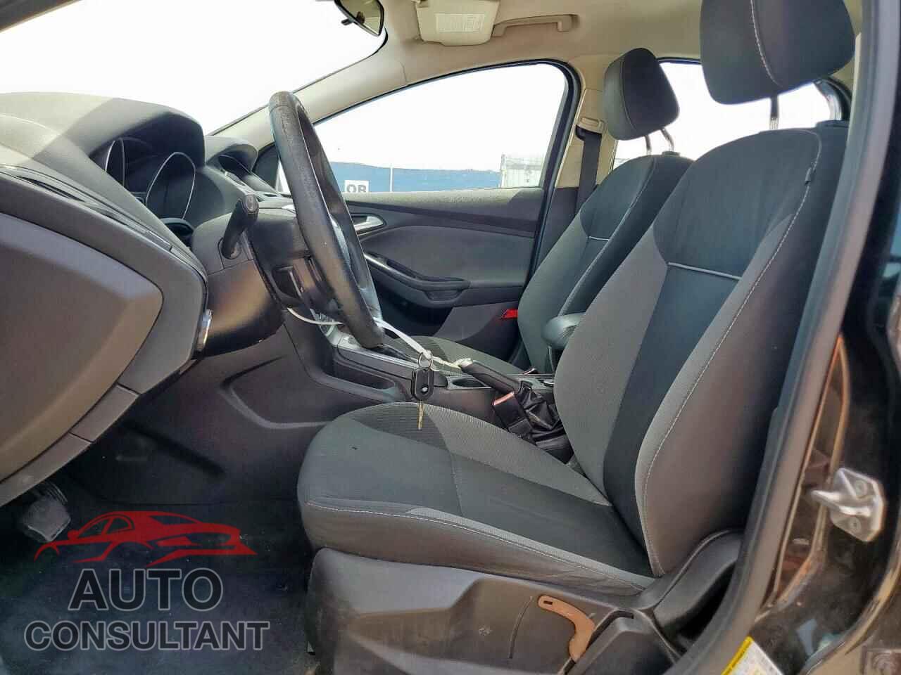 FORD FOCUS 2012 - 1FAHP3K29CL289807