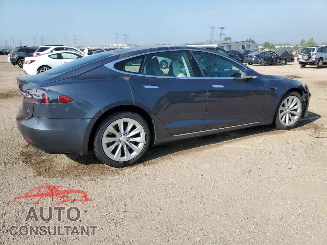 TESLA MODEL S 2018 - 5YJSA1E20JF260245