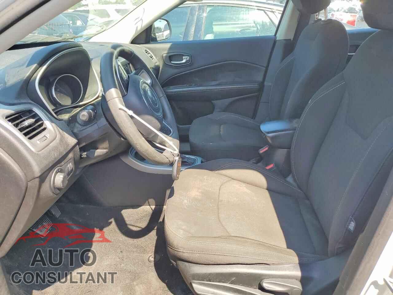 JEEP COMPASS 2020 - 3C4NJDAB0LT210115
