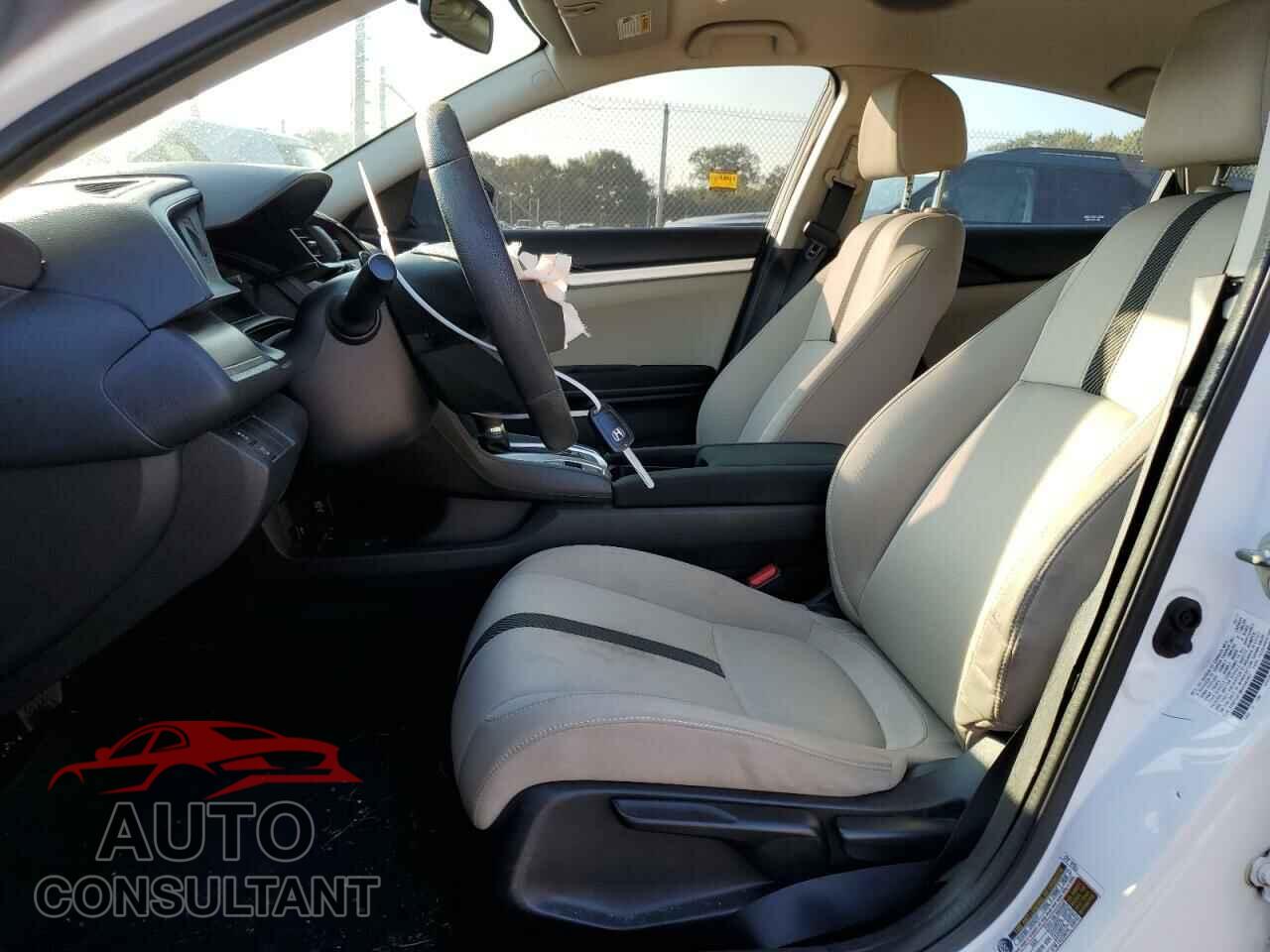 HONDA CIVIC 2017 - 2HGFC2F58HH543461