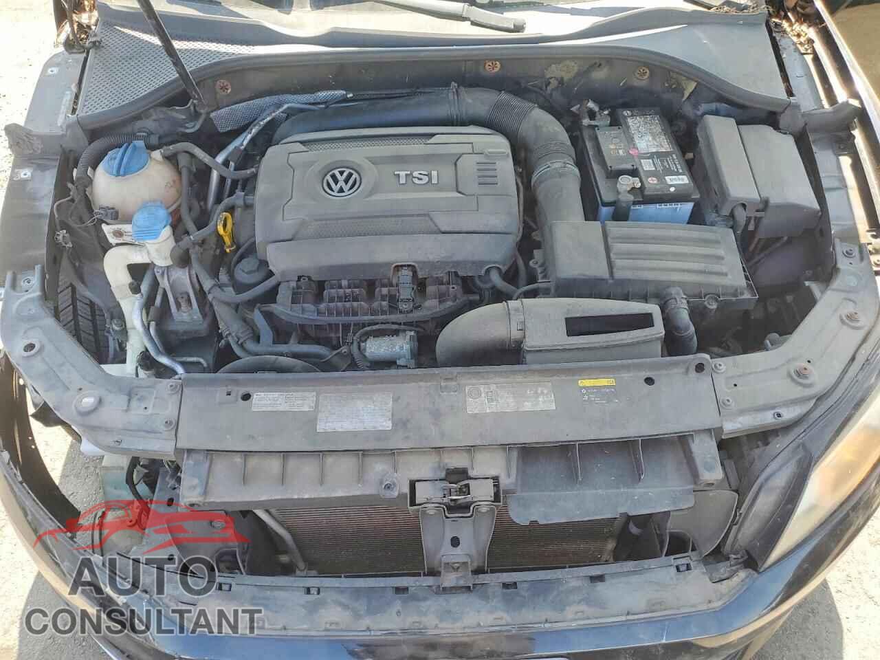 VOLKSWAGEN PASSAT 2014 - 1VWAT7A33EC105292