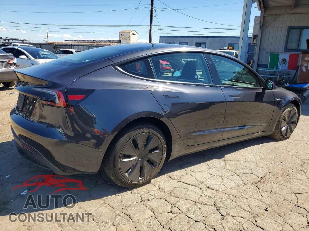 TESLA MODEL 3 2026 - 5YJ3E1EA5TF215322
