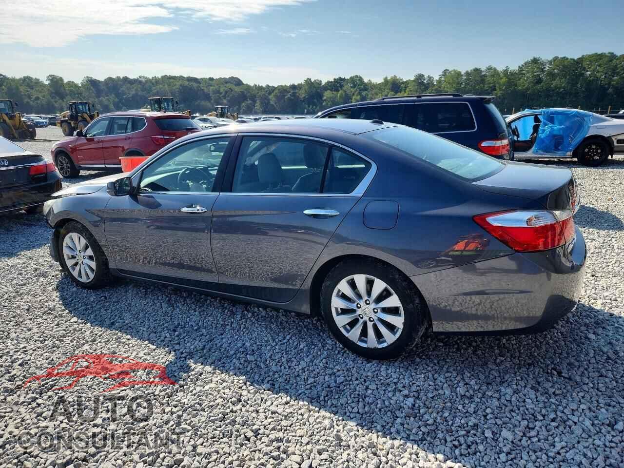 HONDA ACCORD 2013 - 1HGCR2F89DA117623