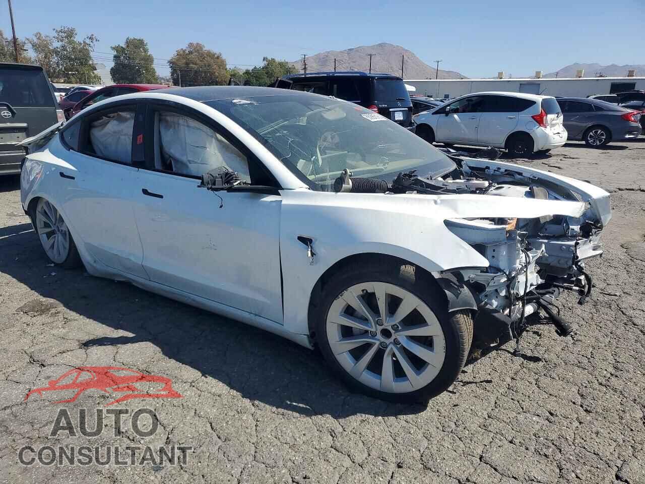 TESLA MODEL 3 2022 - 5YJ3E1EA0NF251681