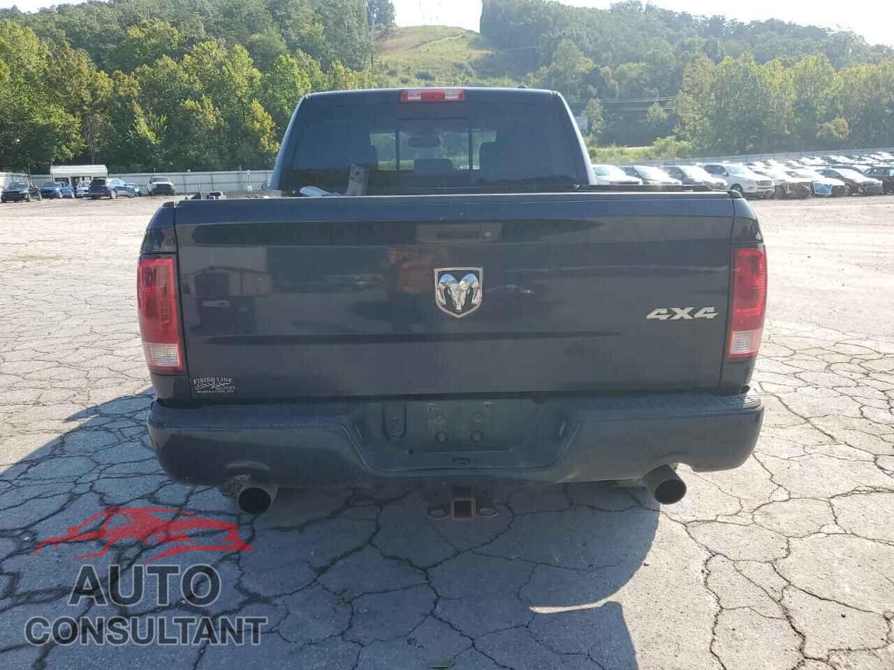 DODGE RAM 1500 2012 - 1C6RD7MT1CS257810