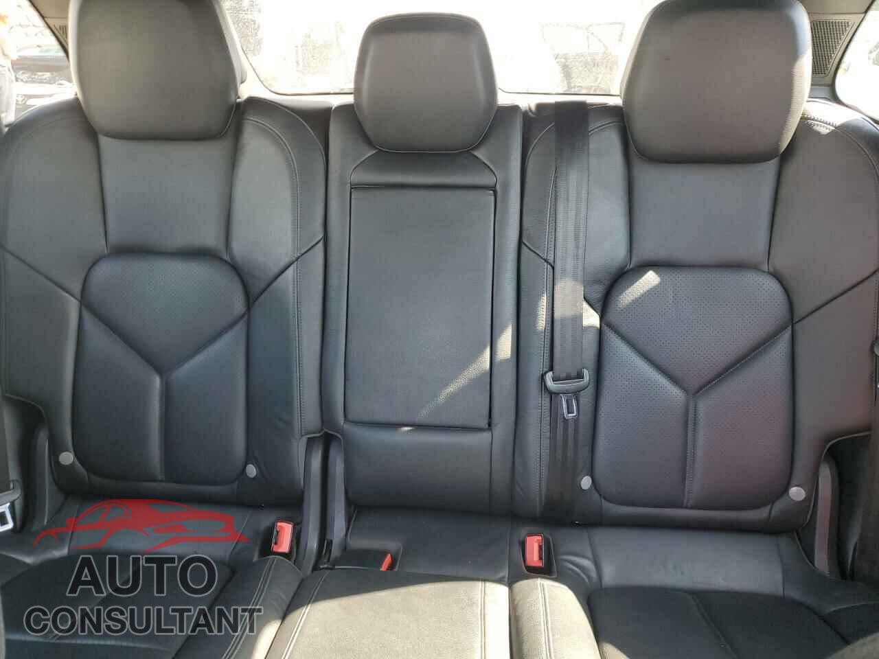 PORSCHE CAYENNE 2011 - WP1AB2A23BLA42284