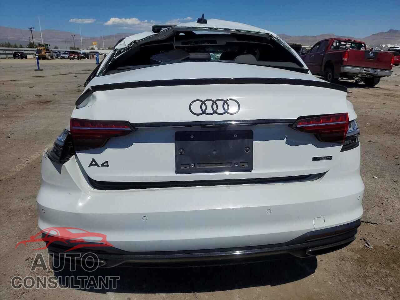 AUDI A4 2023 - WAUFAAF45PA037019