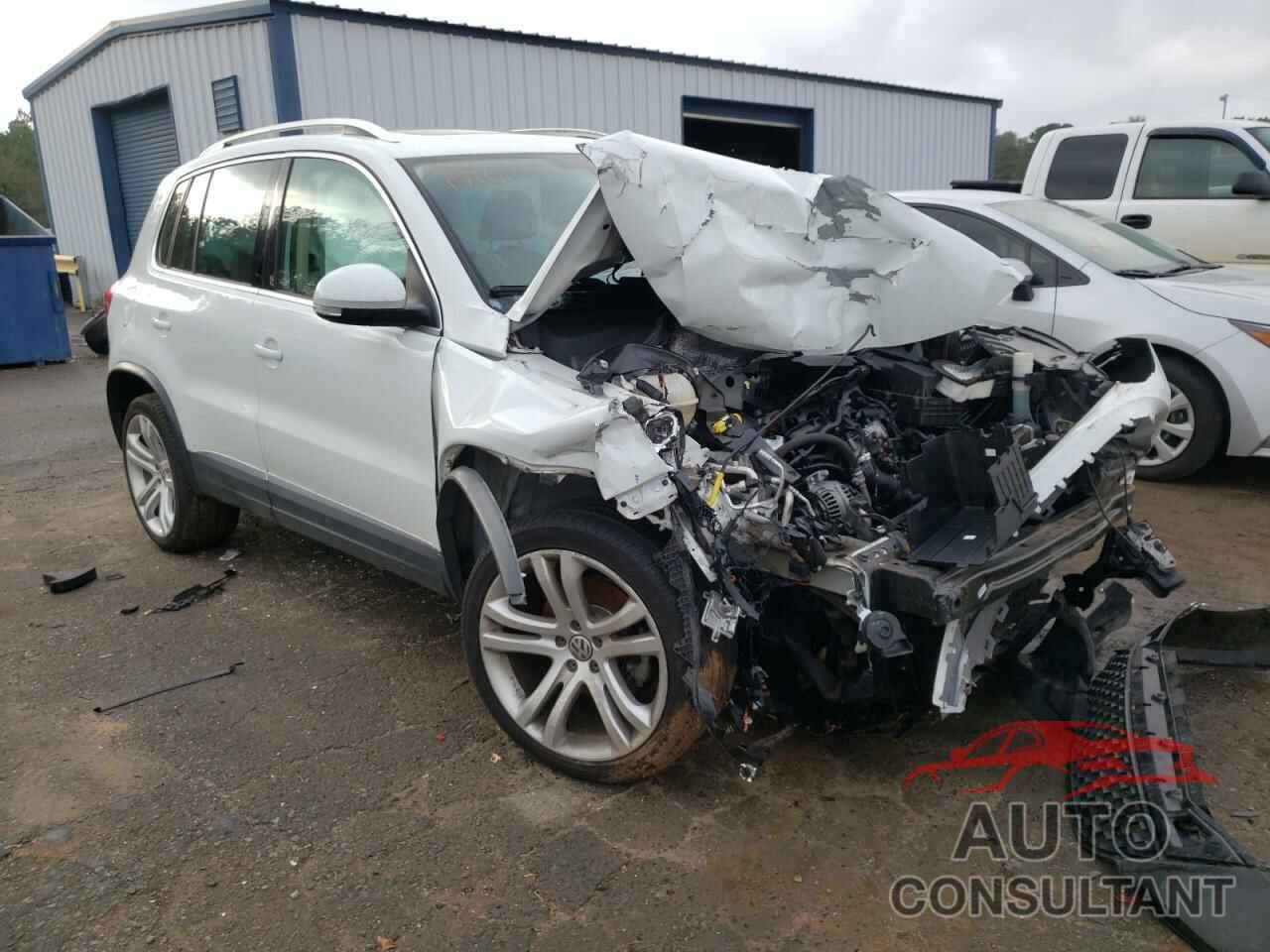 VOLKSWAGEN TIGUAN 2016 - WVGAV7AX2GW510346