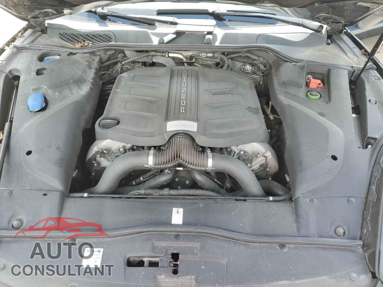 PORSCHE CAYENNE 2017 - WP1AB2A27HLA51255
