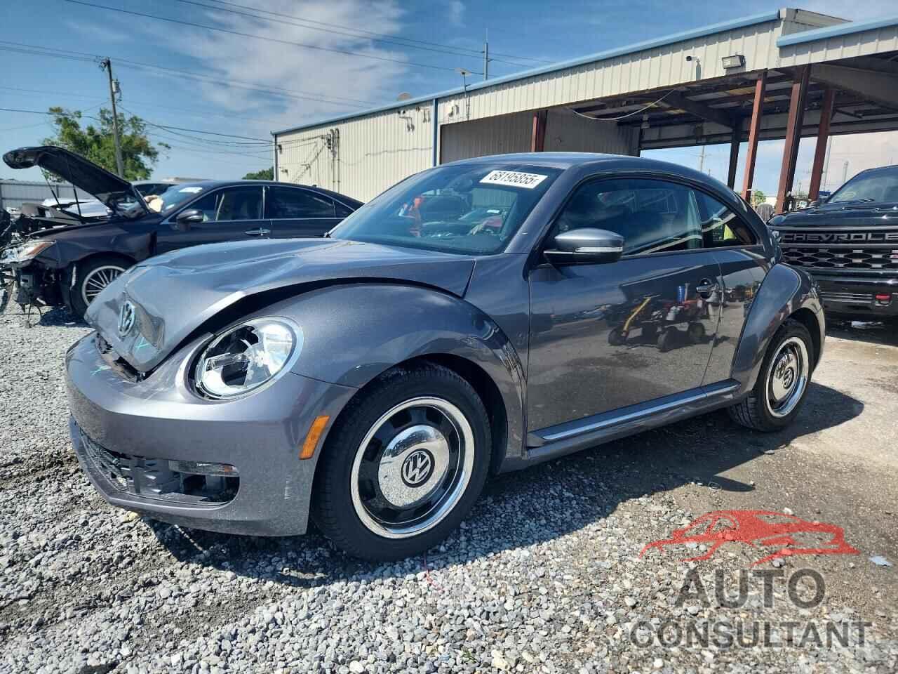 VOLKSWAGEN BEETLE 2013 - 3VWJX7AT6DM679712