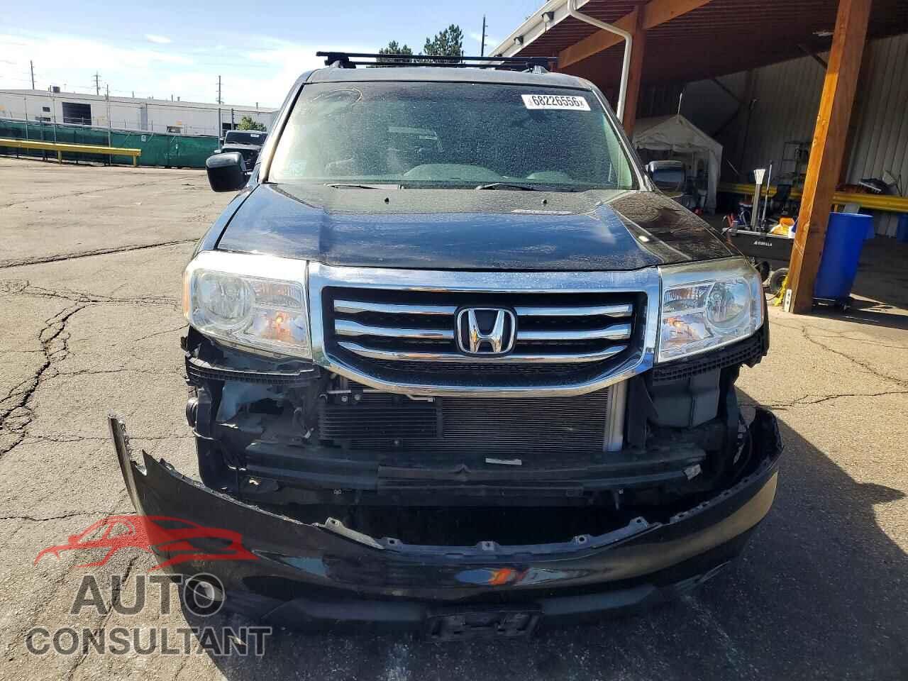 HONDA PILOT 2015 - 5FNYF4H75FB032611