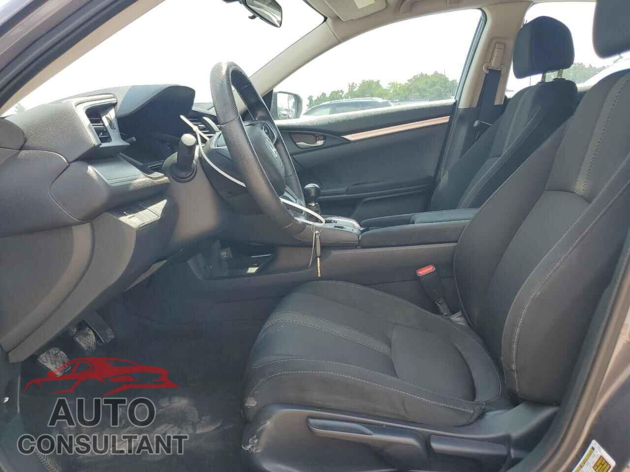 HONDA CIVIC 2018 - 19XFC2E57JE002404