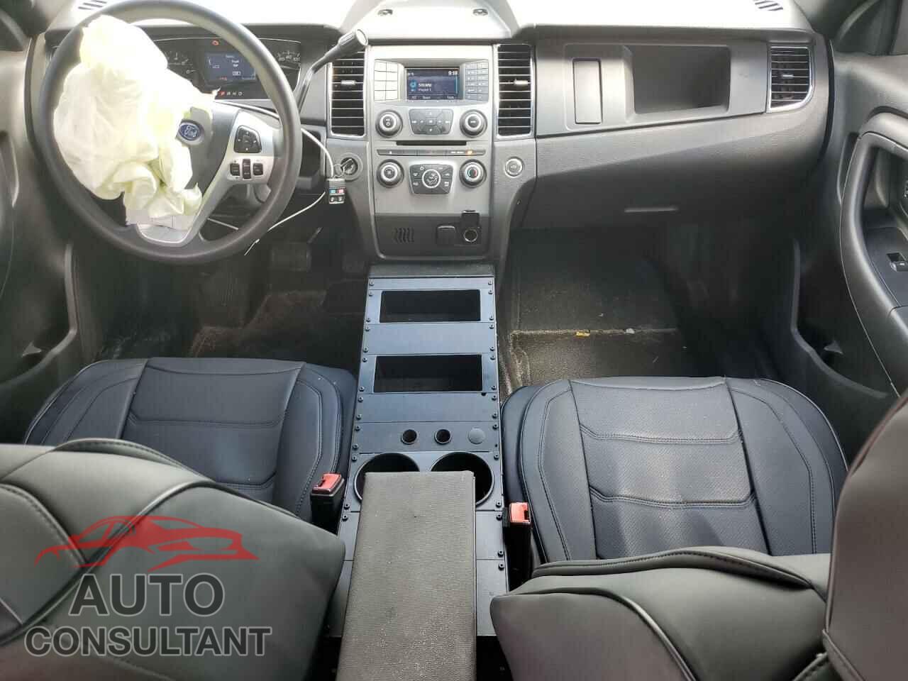 FORD TAURUS 2018 - 1FAHP2L83JG102788