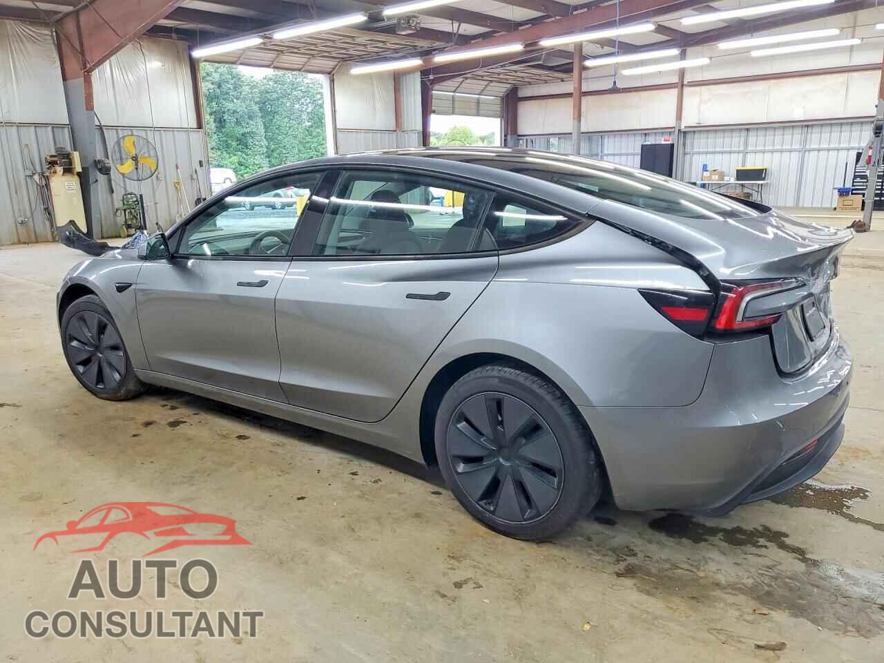 TESLA MODEL 3 2025 - 5YJ3E1EA4SF996512