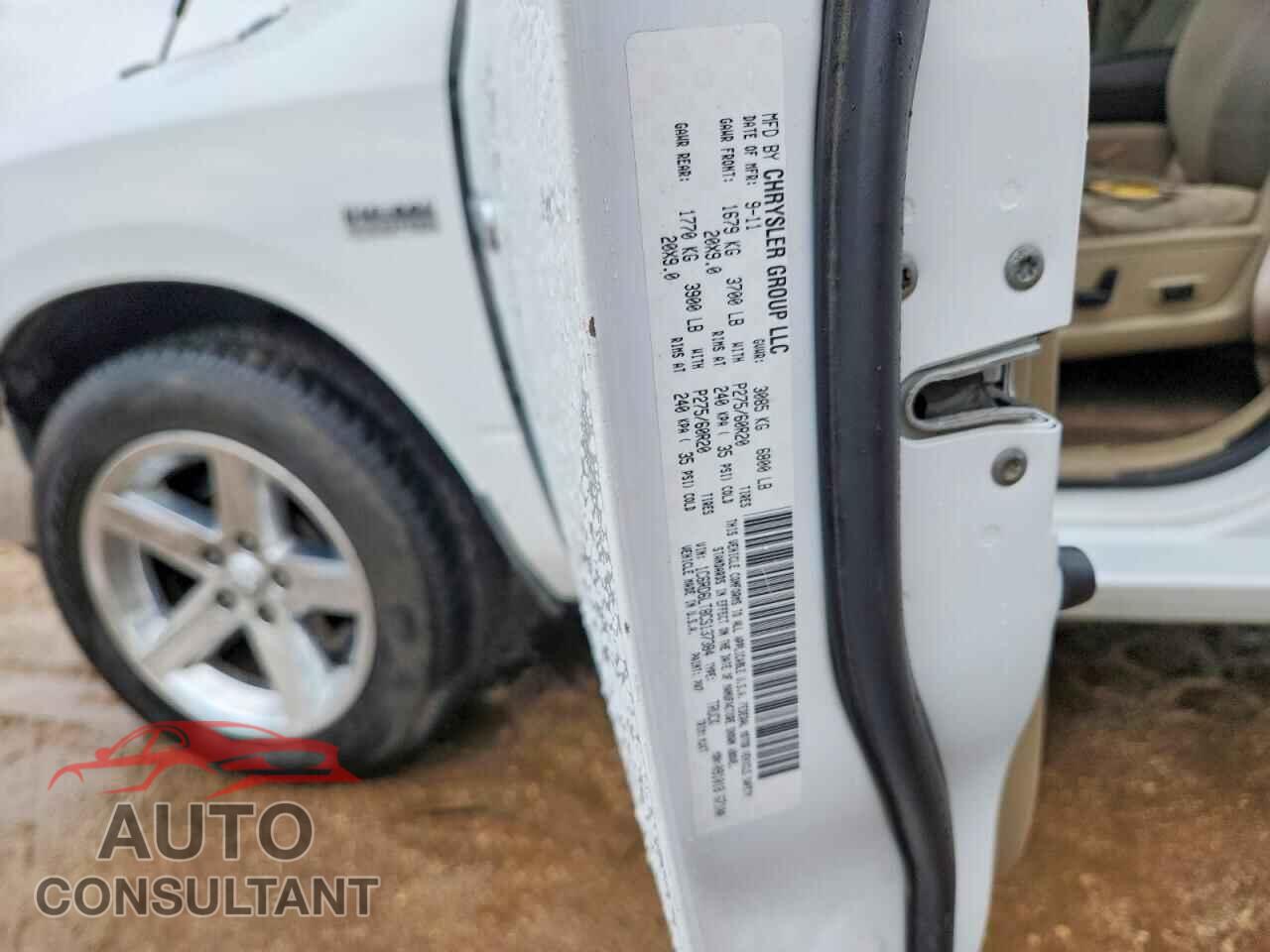 DODGE RAM 1500 2012 - 1C6RD6LT8CS137384