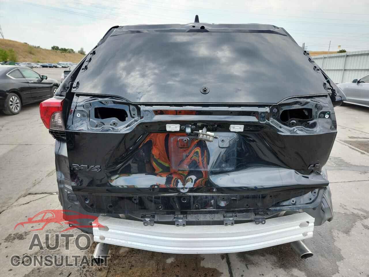TOYOTA RAV4 2023 - 2T3H1RFV2PC219850