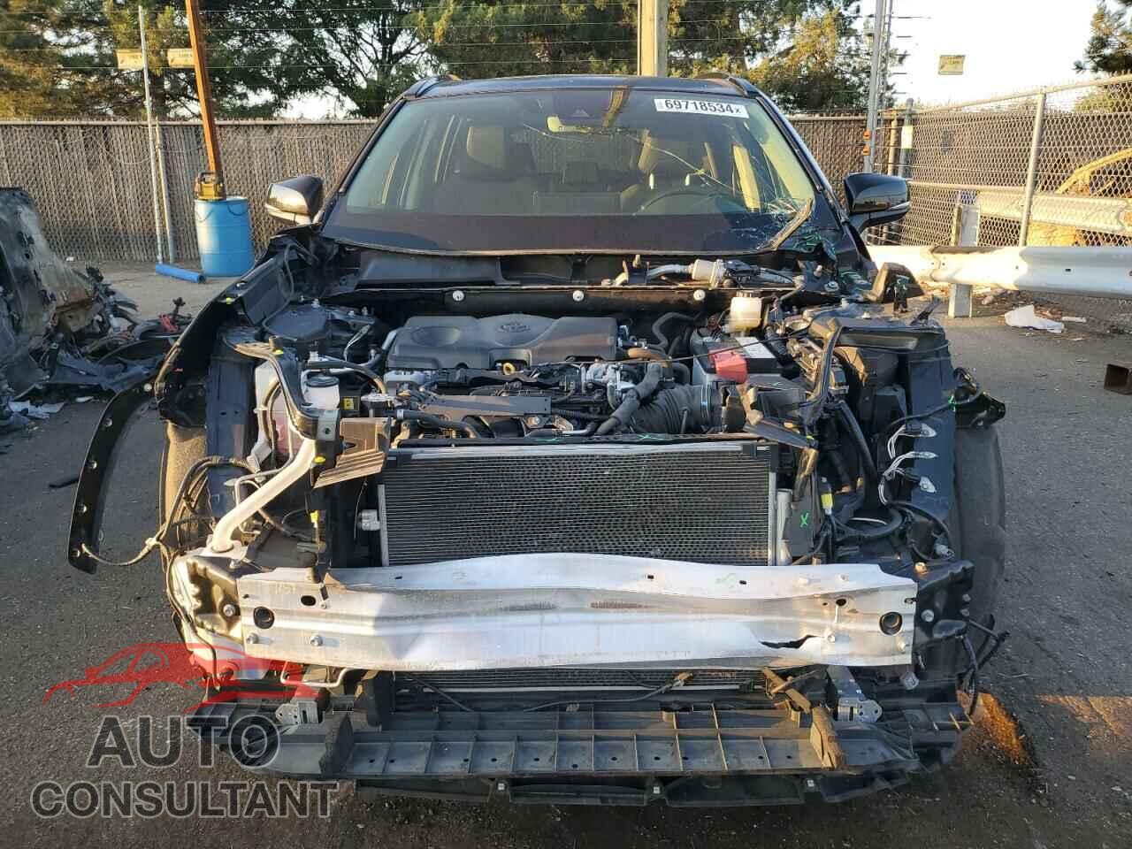 TOYOTA RAV4 2019 - JTMP1RFV2KD014867