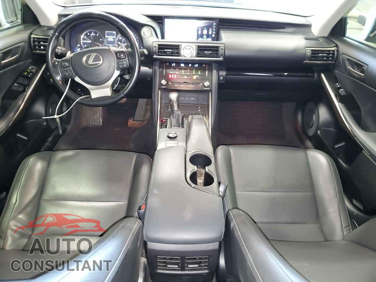LEXUS IS 2017 - JTHCM1D28H5018813